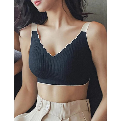 Wavy Bra - Scalloped Neckline Embossed Lace Bra